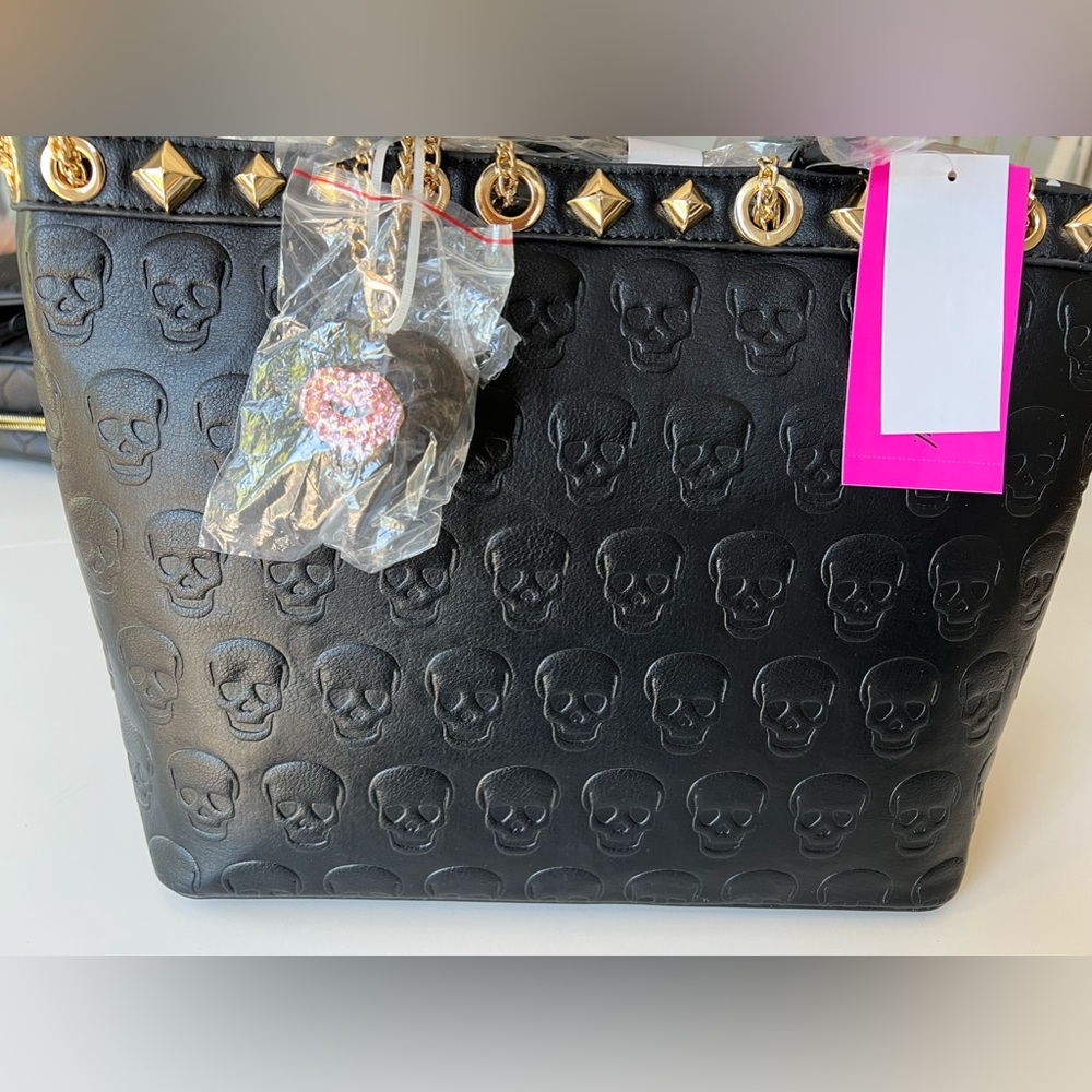 Betsey Johnson No Brainer Skull Tote/Crossbody